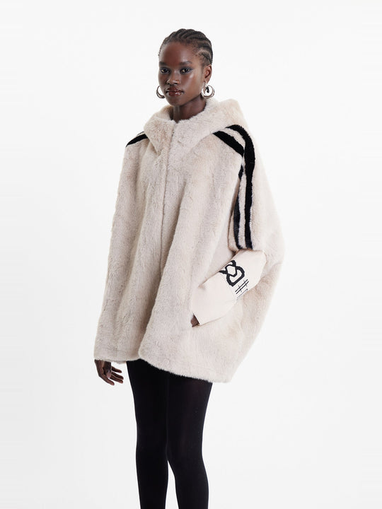 Ekkebert Kapüşonlu Oversize Suni Kürk Ceket - Kırık Beyaz
