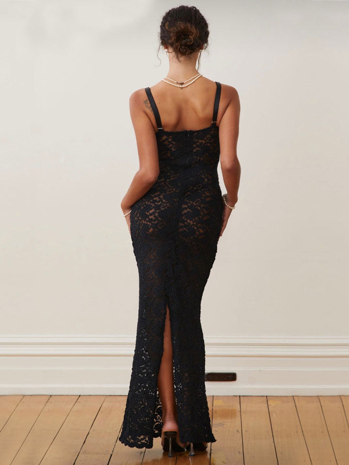 Çiçekli Dantel Bodycon Uzun Elbise Siyah Kalp Yaka Kombin - SvelteChic
