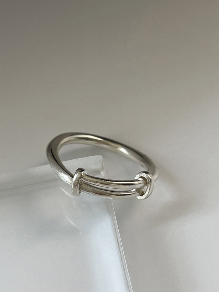 Minimalist Ayarlanabilir Gümüş Yüzük Tek Boyut Detay Görünüm - SvelteChic