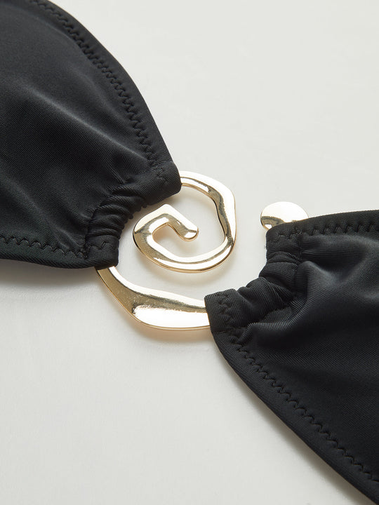 Altın Spiral Bikini Takımı Siyah Metal Detaylı Detay Görünüm - SvelteChic