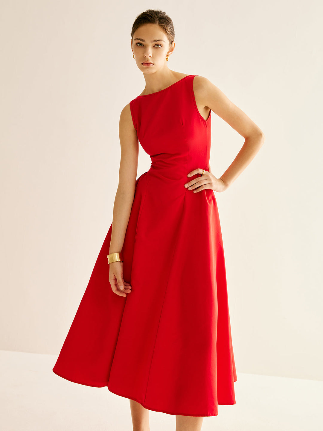 Pileli Askılı Maxi Elbise Kırmızı Yuvarlak Yaka