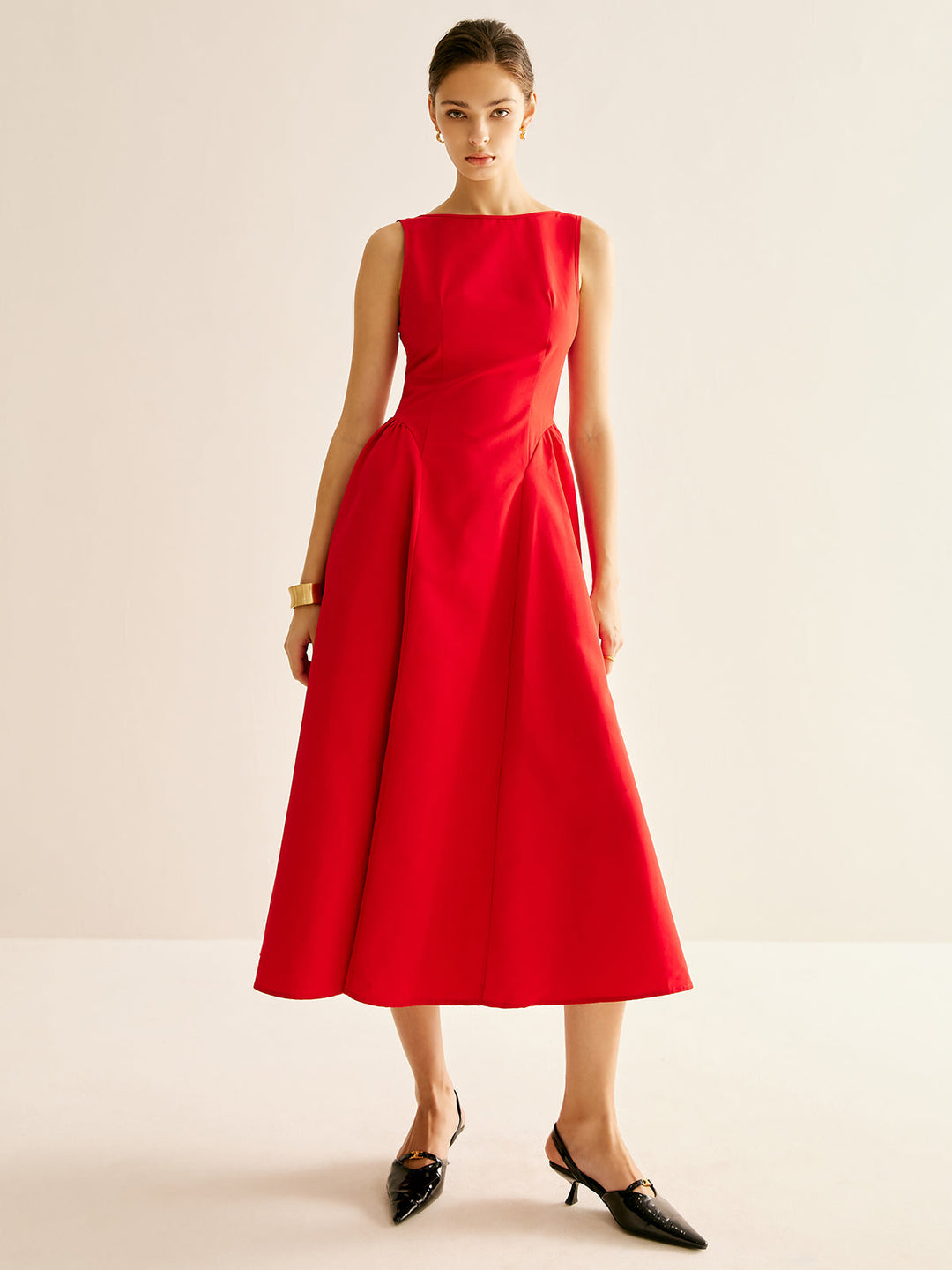 Pileli Askılı Maxi Elbise Kırmızı Yuvarlak Yaka