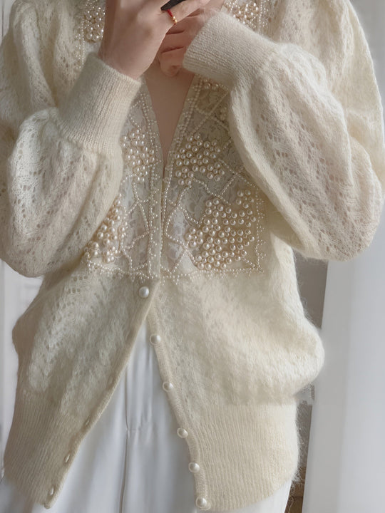 Romantik Boncuklu Düğmeli Hırka Ekru Regular Fit Detay Görünüm - SvelteChic