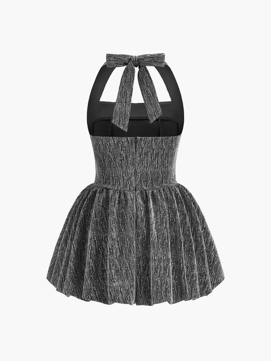 Halter Yaka Sırt Açık Plise Elbise Gümüş Kısa Kesim Detay Görünüm - SvelteChic