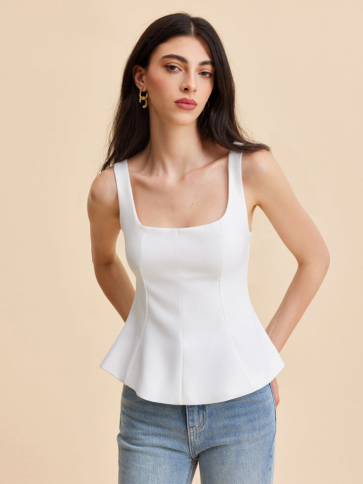 Kare Yaka Peplum Volanlı Bluz Beyaz Kolsuz Kombin - SvelteChic