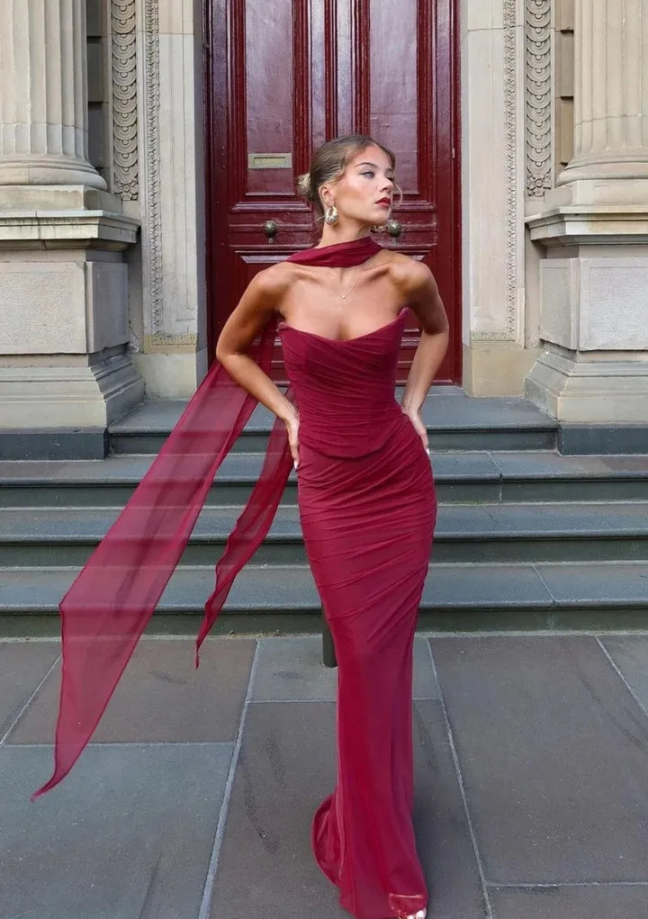 Aniyah Askısız Bodycon Maxi Elbise Bordo Tek Omuz Kombin - SvelteChic