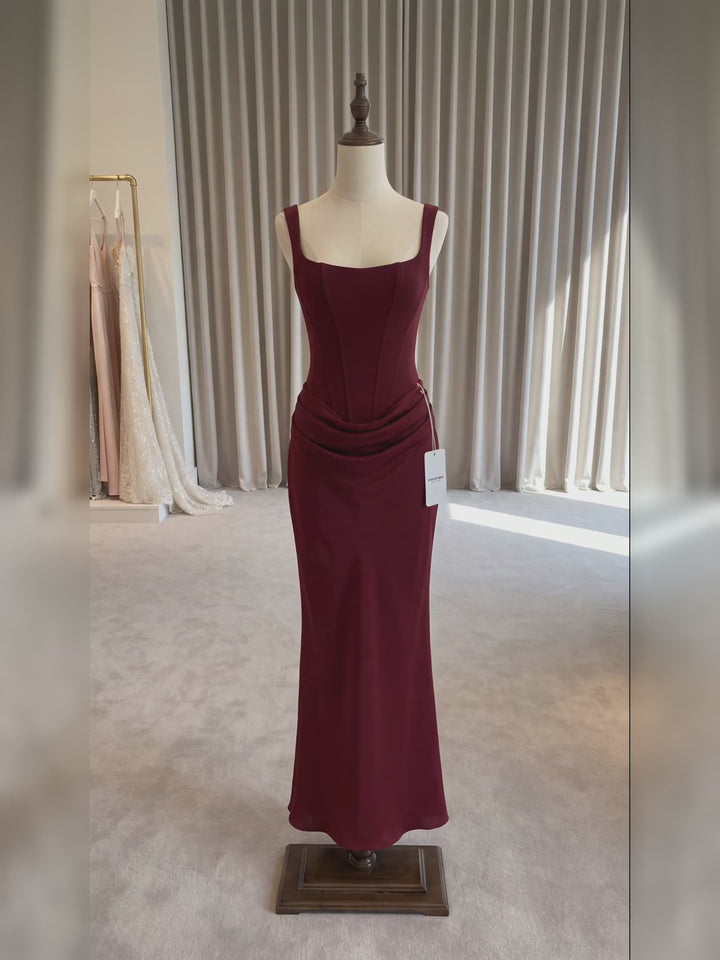 Arkası Bağcıklı Maxi Elbise - showroom tanitim videosu