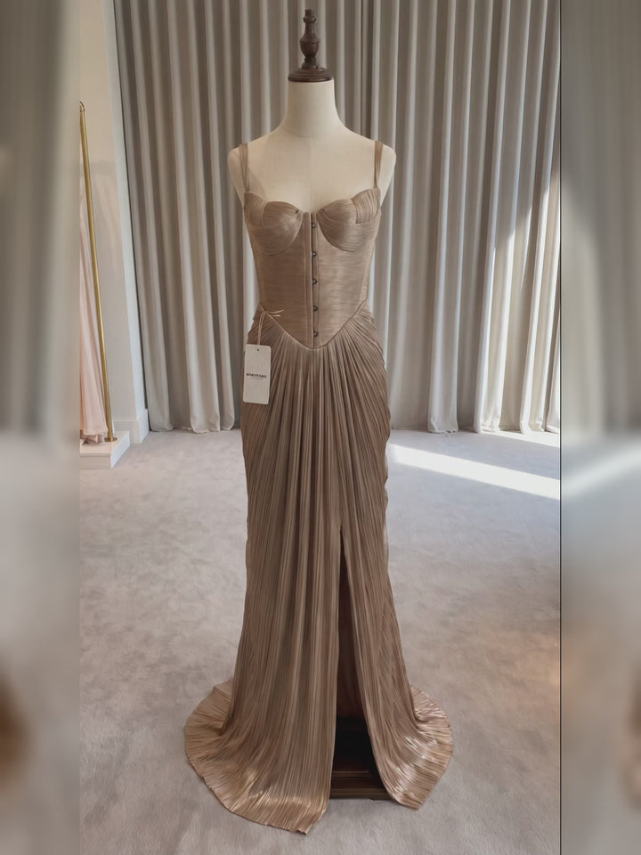 Nicoletta Pileli Korse Maksi Elbise - Gold - showroom tanitim videosu